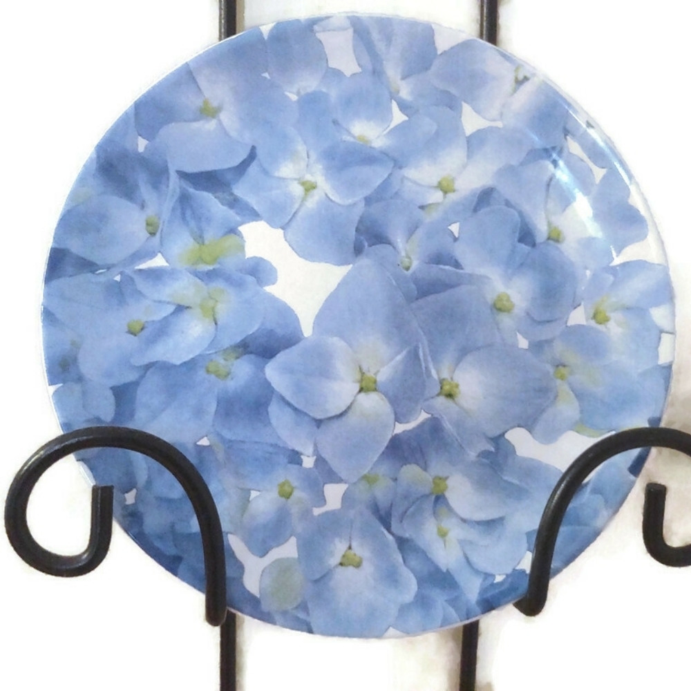 Set Of 4 Dessert/Salad Plates..Watercolor Floral 8" Ceramic. New in Box